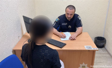 У Глухові затримали жінку, яка вдарила ножем знайомого під час сварки: що сталося