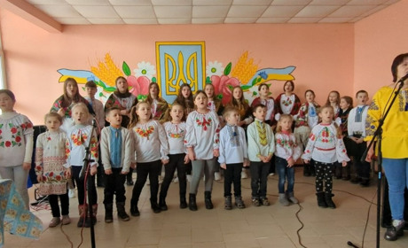 11 тисяч – на лікування односельчанки, 15 тисяч – для ЗСУ: День добрих справ в селі Дубова