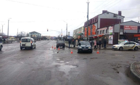 Автопригода у Сарнах: постраждав неповнолітній 