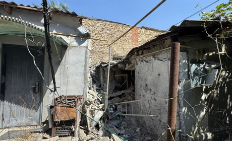 На Херсонщині окупанти завдали ударів по критичній та соціальній інфраструктурі, житлових кварталах