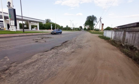 Коли і як в Рафалівці розбиту дорогу відремонтують? Радилися в Рівненській облдержадміністрації
