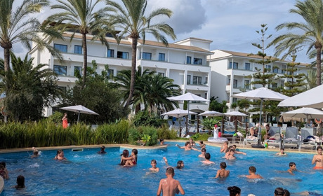 Діти загиблих захисників України провели три тижні на Майорці