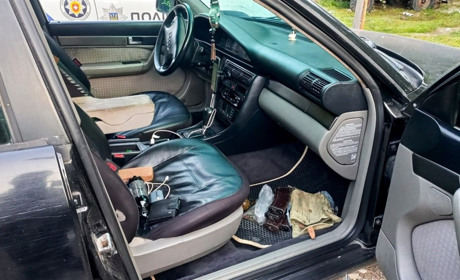 На Рокитнівщині в авто волинянина знайшли боєприпаси