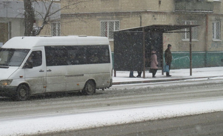 Погода ухудшается – ожидается снег и гололед