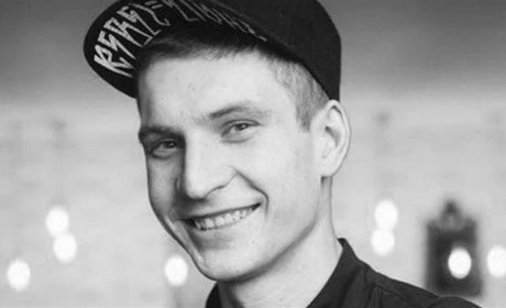 Звільнив Херсон і хотів визволити рідну Каховку: у Києві попрощались з воїном Іллею Долматовим