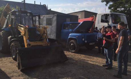 В Біляївці перевіряли справність комунальної техніки: які знайшли зауваження
