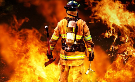 У Синяку гасили пожежу в будинку і виявили там тіло господаря