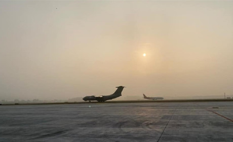 Около полуночи в Борисполе приземлился мелитопольский Ил-76 с медицинским грузом из Китая