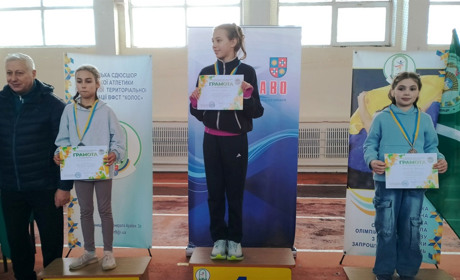 Юні легкоатлетки з Барської громади стали призерками відкритої першості у Вінниці