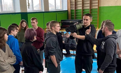 Ветерани навчають молодь: у Звягелі створили гурток патріотичного виховання