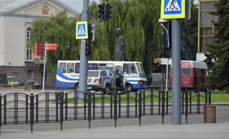 Луцький терорист утримував в автобусі заручників більше 12 годин
