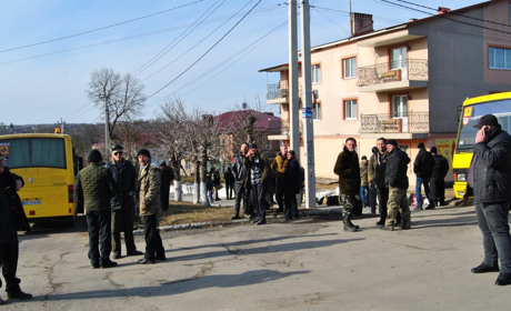 На потреби ЗСУ. Скільки транспортних засобів вилучили у городоцьких освітян