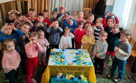 Для дітей в умовах війни: у Дрогобицькому дитсадку навчають за програмою “Думай на рівних"