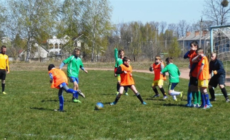 21 квітня Новоград прийматиме зональний етап футбольного турніру "Шкіряний м'яч"