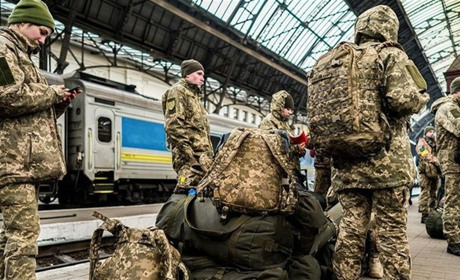 Квитки на поїзд для захисників та захисниць: Укрзалізниця запустила новий сервіс