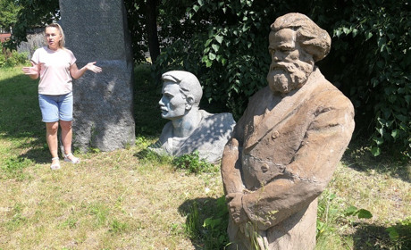 Пушкін, Циганок, Карл Маркс і Сталін. Де зберігаються повалені пам’ятники Глухова?