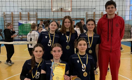 Волейболістки зі Звягеля стали чемпіонками Житомирської області