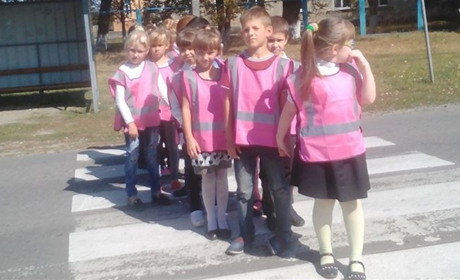 У Сватовому школярам стало безпечніше ходити у школу і додому завдяки зусиллям місцевих активістів