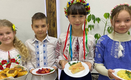 Смакували етнічні страви: для учнів ліцею №6 організували День української кухні