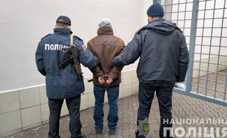 Правоохоронці Покровська затримали трьох злочинців, які переховувалися від слідства