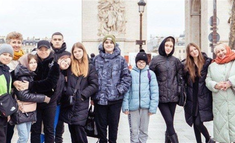 Дев’ять дітей з Херсонщини відправилися до Франції у межах проєкту «Діти війни»