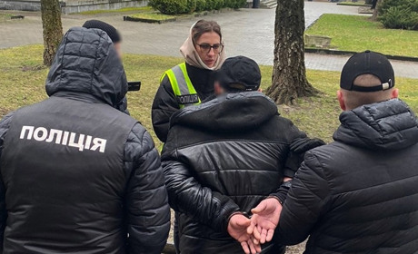 Затримали керівника благодійної організації, який обіцяв включити ухилянта до системи "Шлях"