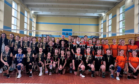 Фінал чемпіонату Хмельницької області з волейболу: наші дівчата у трійці кращих!