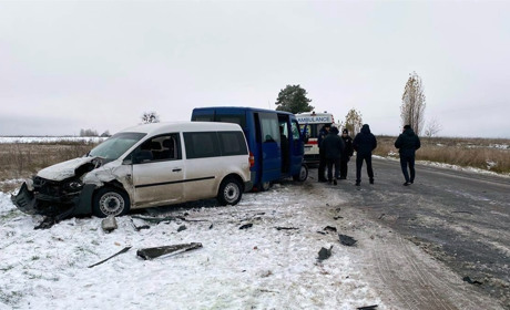 У Вараському районі сталося ДТП – травмувалося четверо осіб
