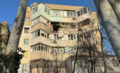На Херсонщині армія рф атакувала соціальну інфраструктуру та житлові будинки
