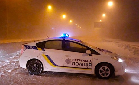 Трасса Измаил-Одесса все еще закрыта, людей эвакуируют в пункты несокрушимости