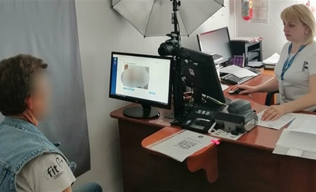 На вокзалі в Ніжині виявлено громадянина рф який порушив міграційне законодавство України