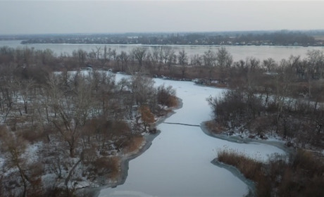 Політаємо над Херсоном? Вкриті кригою водойми та чарівні краєвиди (ВІДЕО)