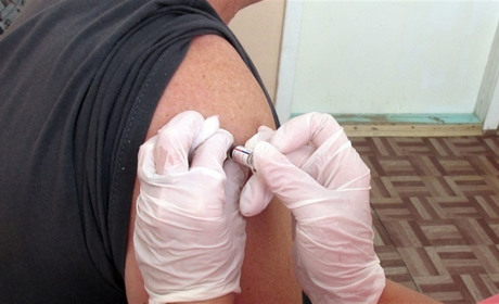 Где и куда делать прививку против гриппа – советы известного врача