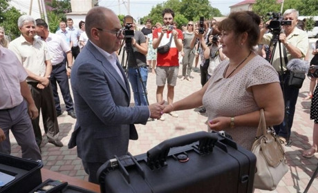 Біляївський ЦНАП отримав мобільні кейси для надання адмінпослуг "на дому"