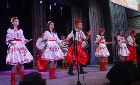 У Попасній привітали педагогічних працівників з професійним святом