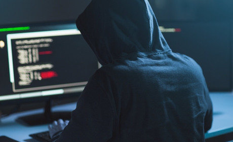 Обережно, шахраї: поліція Білопільщини пояснює, як не потрапити на гачок зловмисників