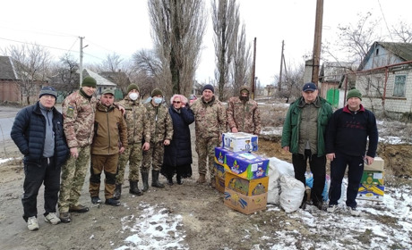 Городоцькі волонтери збирають великодні кошики для воїнів на Сході. Як долучитися