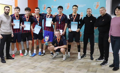 Команда Жмеринського ліцею №4 – переможець міського етапу «Пліч-о-пліч» із футзалу