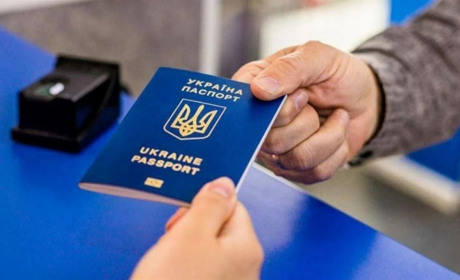 Звягельська поліція розшукує власницю загубленого паспорта