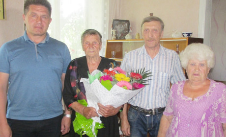 Привітання з 90-річчям приймала мешканка селища Шевченка 