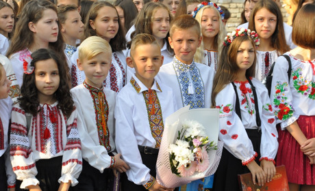 Червоноградська гімназія може вже цього року стати ліцеєм. А всі інші школи будуть гімназіями