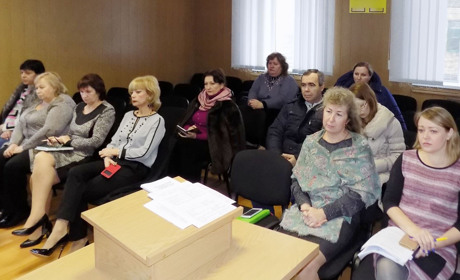 Громадська рада району пропонує механізми впливу на місцеву владу