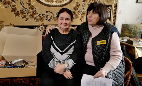 Шосткинка, що втратила сина захисника, купує дрони і допомагає ЗСУ