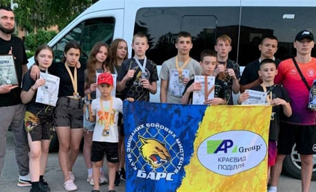 Команда "Бар-С" виборола друге командне місце на чемпіонаті з панкратіону в Новодністровську