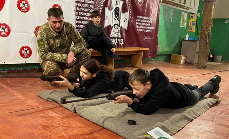 Смуга перешкод, в'язання вузлів і стрільба: на Переяславщині проходить "Зимова першість – 2024" ФОТО