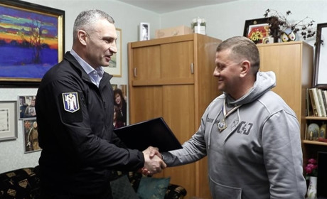 Залужний став почесним громадянином Києва, звільнений з військової служби і призначений послом