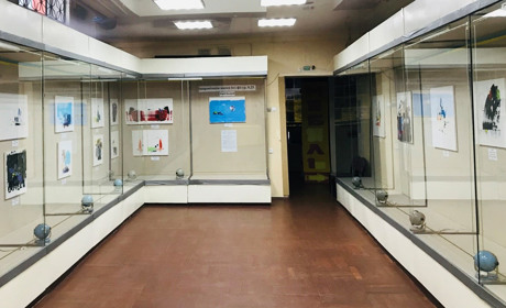 Покровський музей запрошує на виставку «Імпровізація: маски без фігур. 0,25»