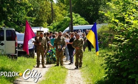 У Великій Яромирці попрощалися із Олександром Польовим: тепер йому назавжди 31