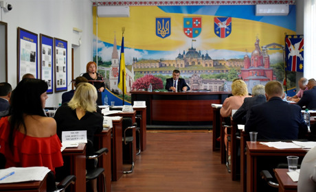 Депутати надали згоду прийняти Будинок науки та техніки у комунальну власність міста