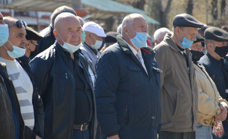 Минуло 35 років, а дзвін Чорнобиля і досі лунає над Україною: як пройшов мітинг-реквієм у Сватовому